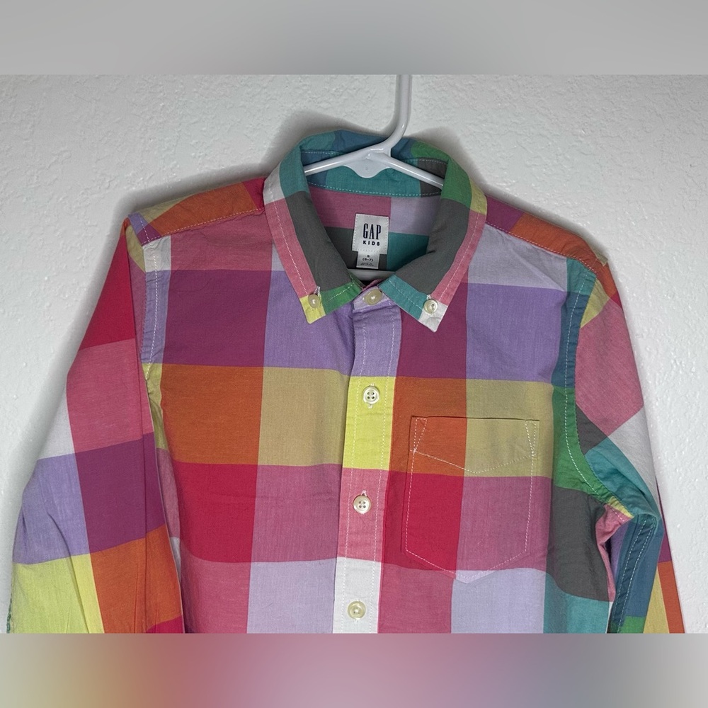 GAP Multicolor Plaid Button-Down Shirt Size 6-7